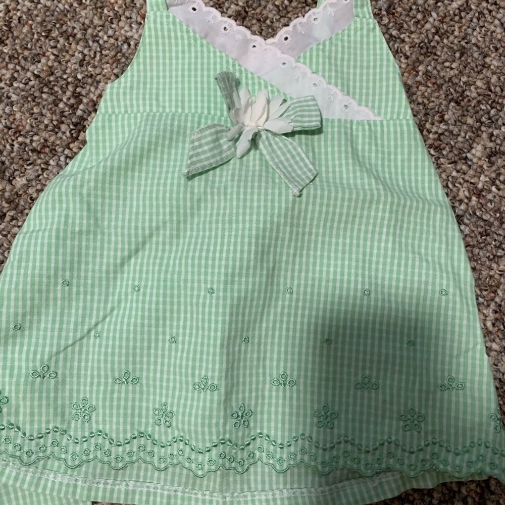 Girls 24 months - Picture 2 of 3